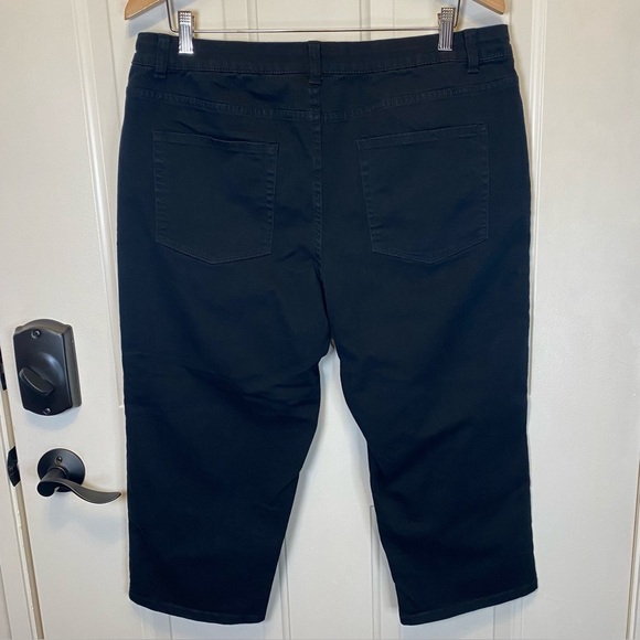 Coldwater Creek Sz 16 Natural Fit Black Cropped Pants Denim EUC - Picture 2 of 10